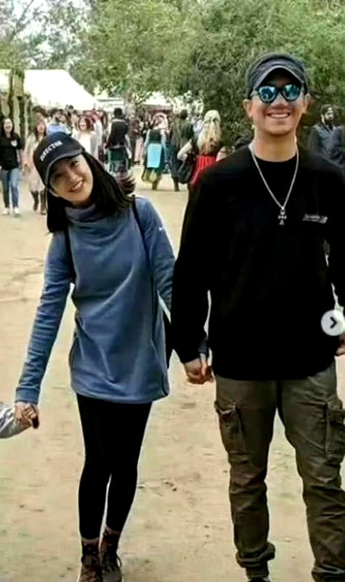 林依晨刚生完娃，第一时间就去办了件事。她给孩子开了个专属账户，把从小到大的压