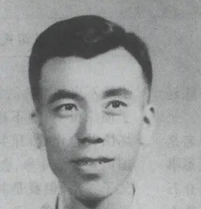 1952年，志愿军战士张文荣被美军俘虏后叛变，接受完改造后，他奉命打入志愿军内部
