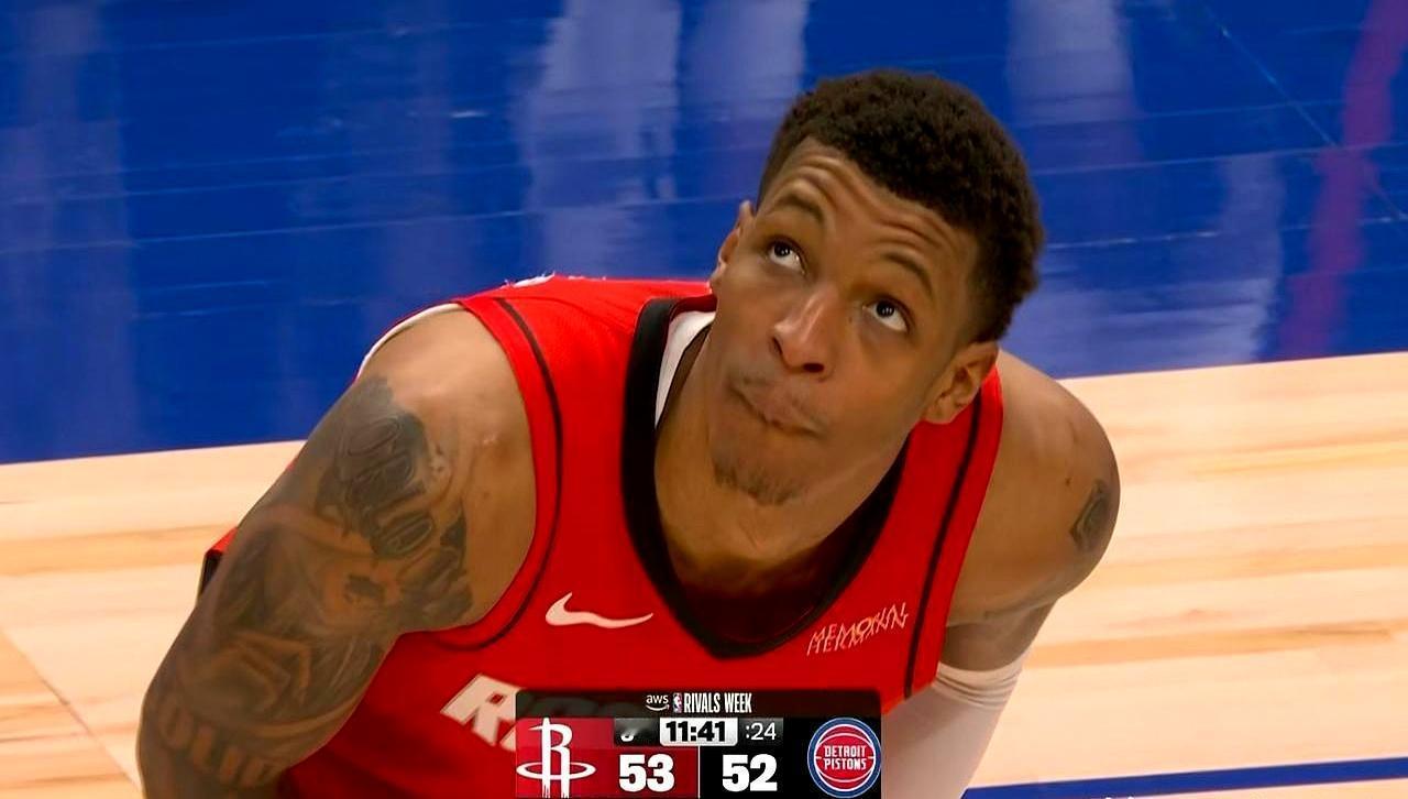 三分3中1，他仍填满数据栏1月23日汽车城，火箭111-104掀翻活塞。小