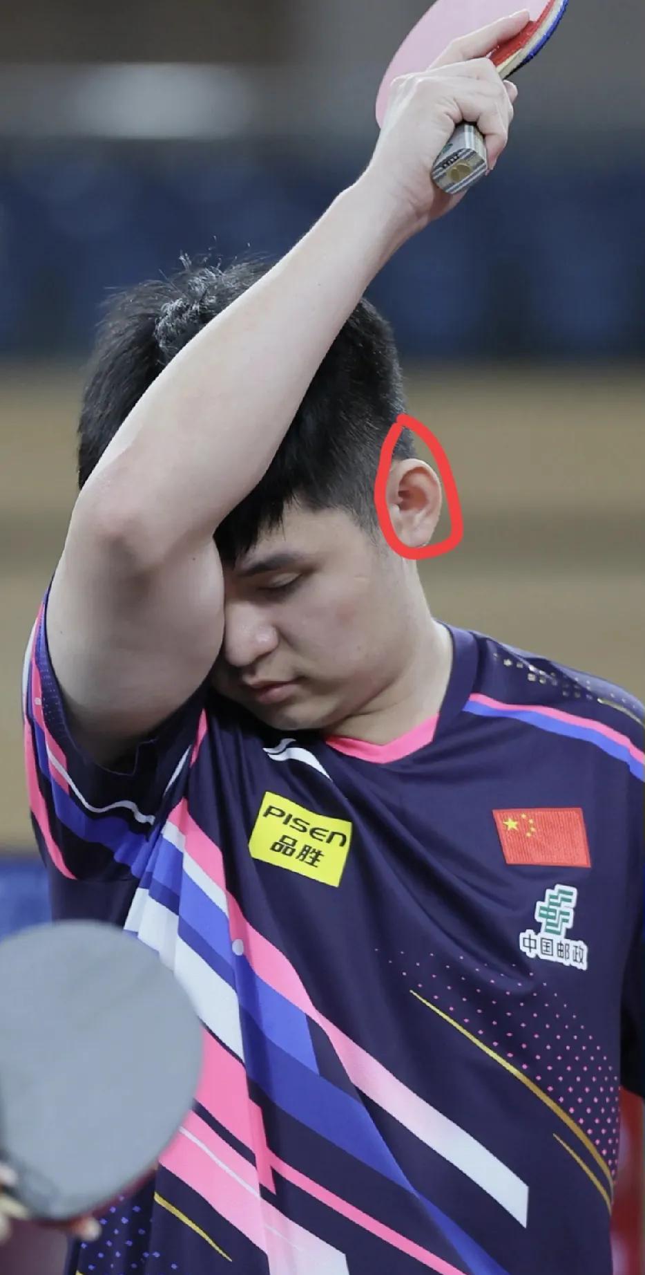 林诗栋的学费交得值！世乒赛混双输给日本组合那场，三局领先硬是被翻盘。年轻选手