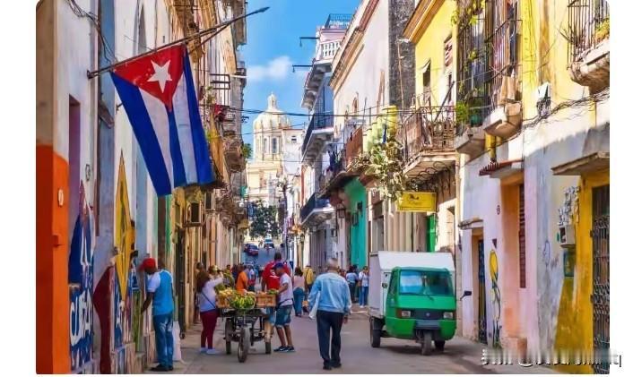 没几架飞机吧？由于美国围追堵截和十分严重的石油进口制裁，古巴的航空燃油告急，或