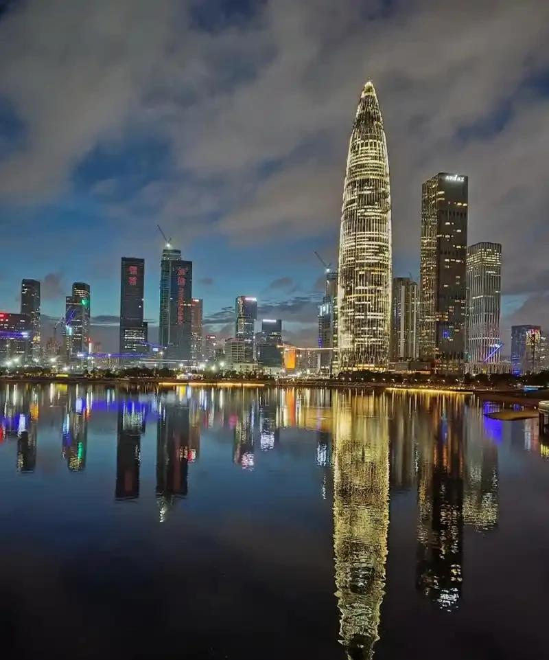 .一觉醒来各地文旅天塌了！五一旅游城市排名一公布，深圳直接杀进前三？！毕竟总被