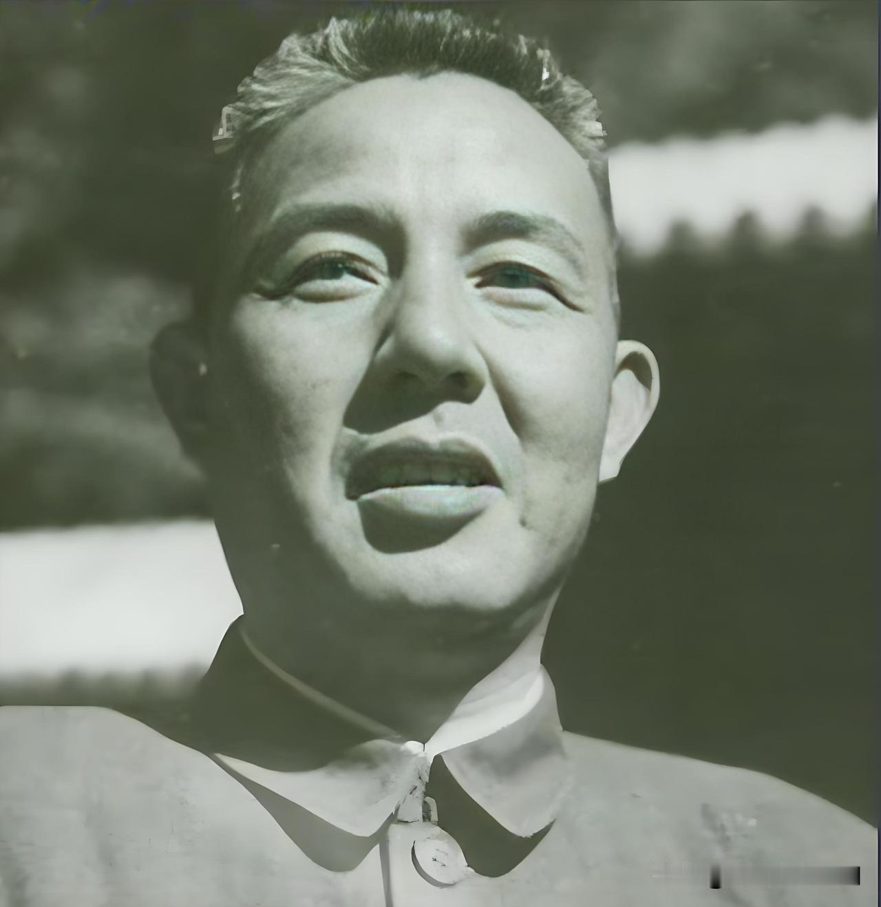 38岁任贵州省委书记，彻底肃清匪患，实行土地。64岁任上海市委第一书记，上海市革
