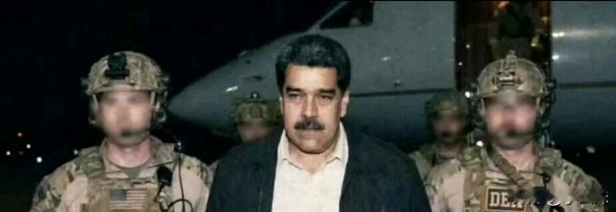 这种统治方式最大的特点是：人人早就不满意了，没有人捅破窗户纸。大难来临之际，除了