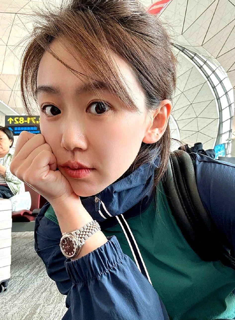 家里有35套房子，在国外却连纸巾都得等打折才买，说实话，这种日子我真过懵了。爸