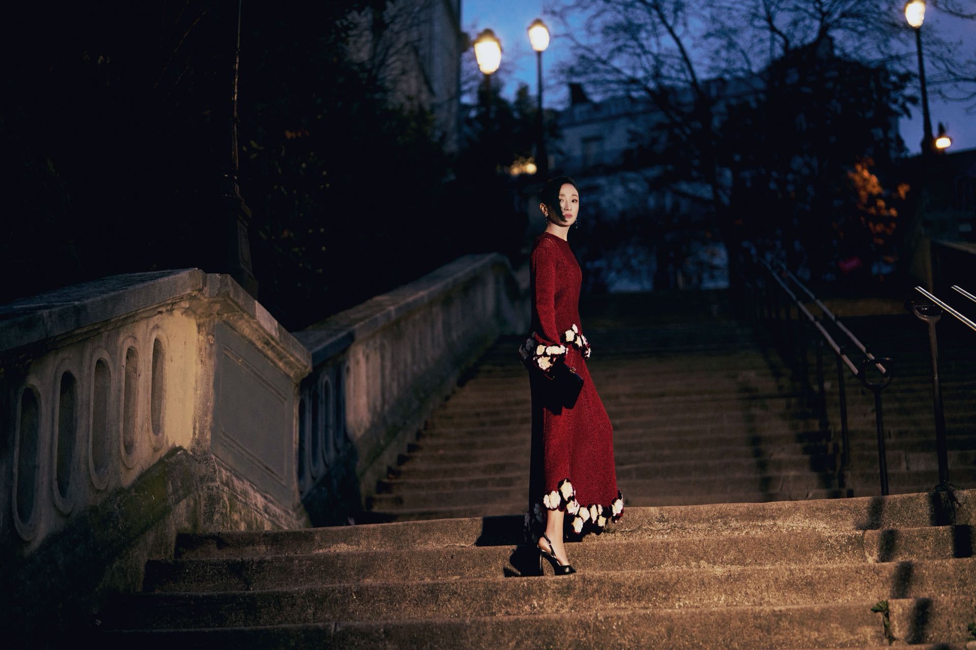 周迅巴黎绽放的东方红玫瑰巴黎高定时装周模登日记周迅穿CHANEL2026春夏