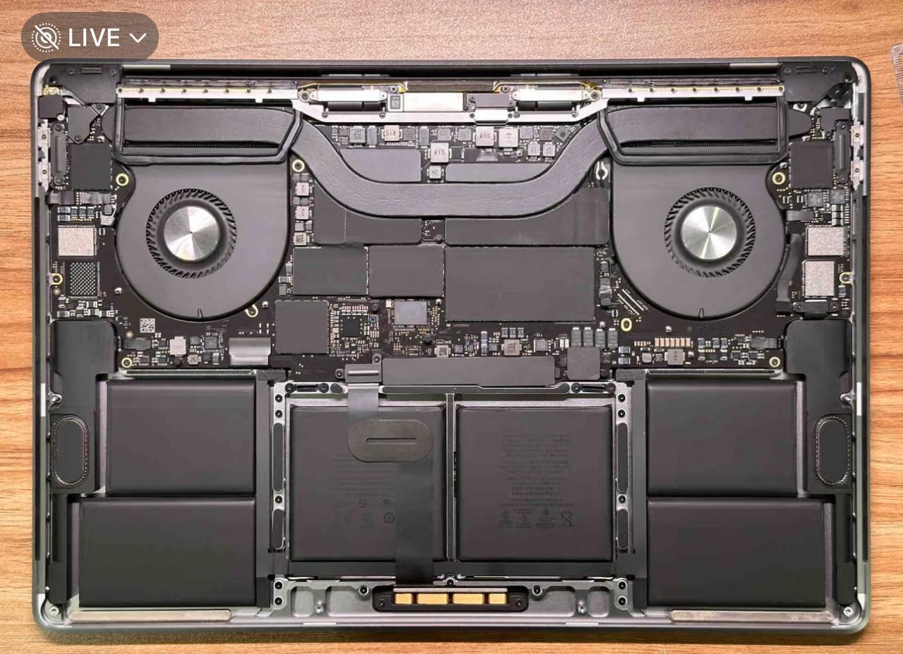 感受下苹果的工业设计，MacBookPro2019款，居然是单热管压酷睿i9