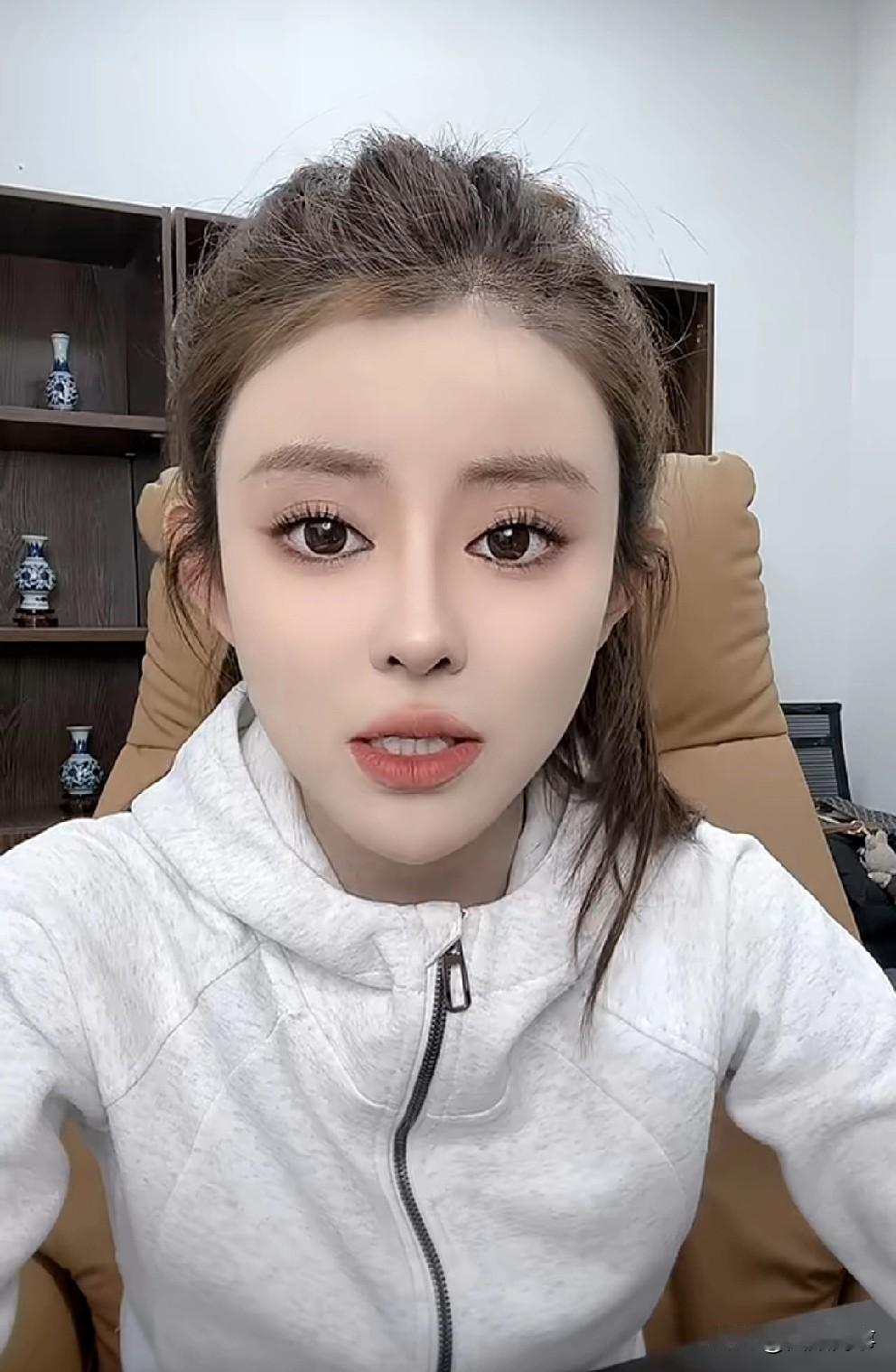 腿腿回应和仙家洋恋情在往好方向发展，不要着急，我们真诚所以大家喜欢~