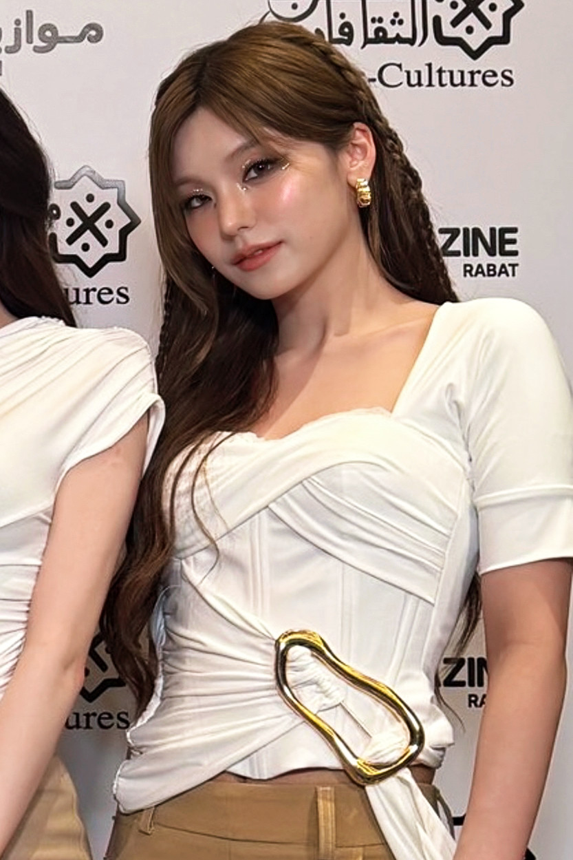 黑皮辣妹