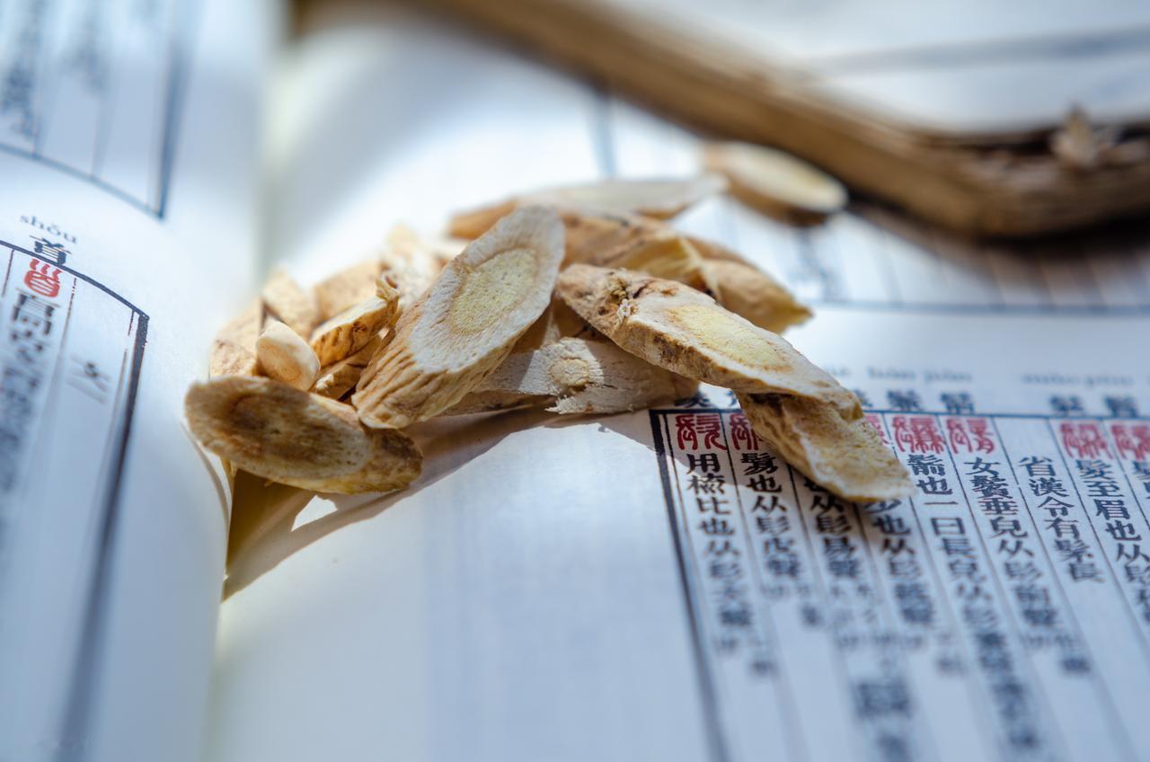 黄芪+王不留行，通淋化浊！益气活血、软坚散结，花费不过几十块从医二十余年。中