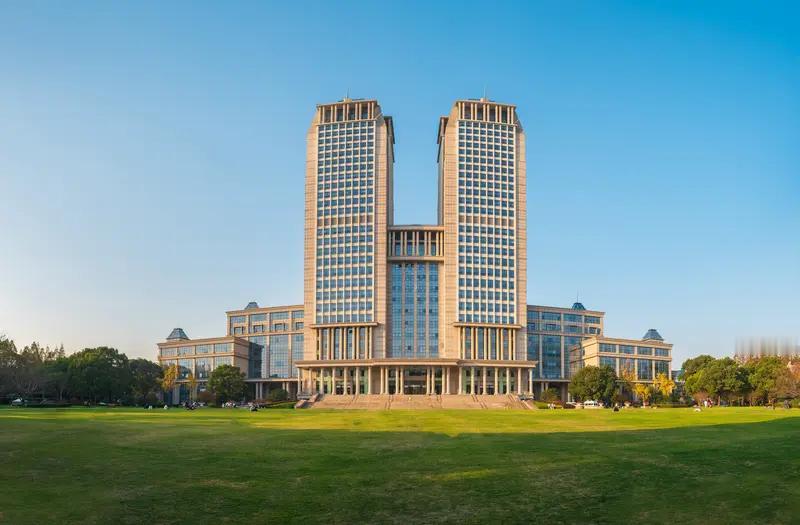 最近中国即将于10月1日起生效的K字签证在印度引发了高度关注。K字签证签发给从境