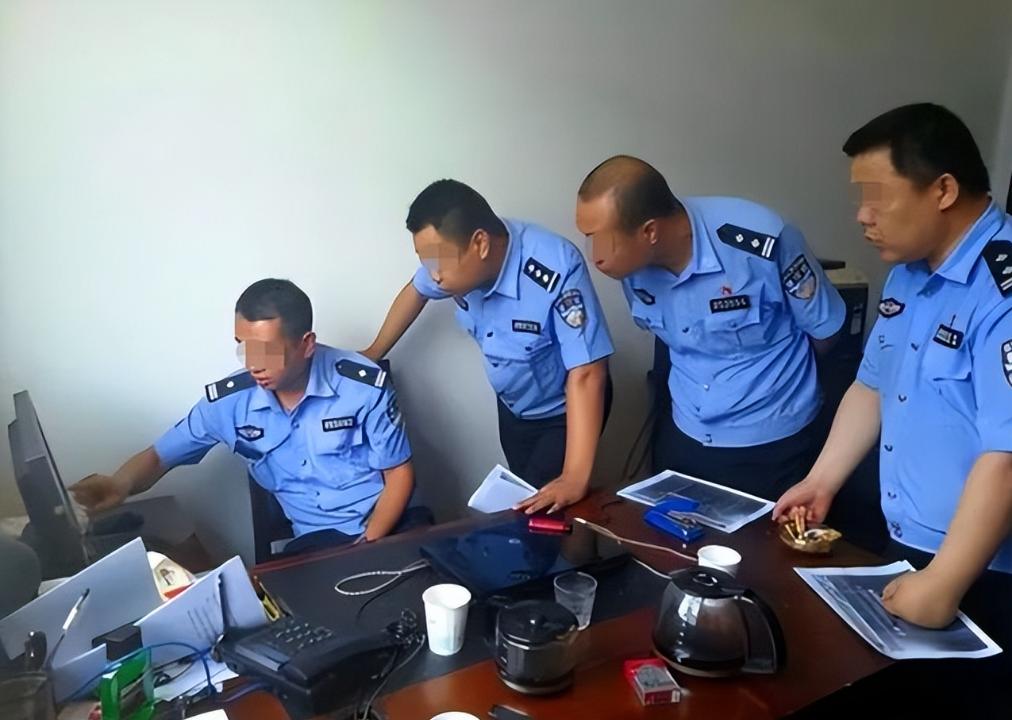 2013年，77岁老汉犯下盗窃罪锒铛入狱被判三年，期间的表现也极为淡定，直到狱警
