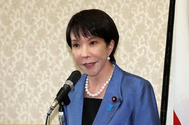 12月14日这一天，日本舆论彻底炸锅了！法政大学二战史教授山口二郎，当着全国观众