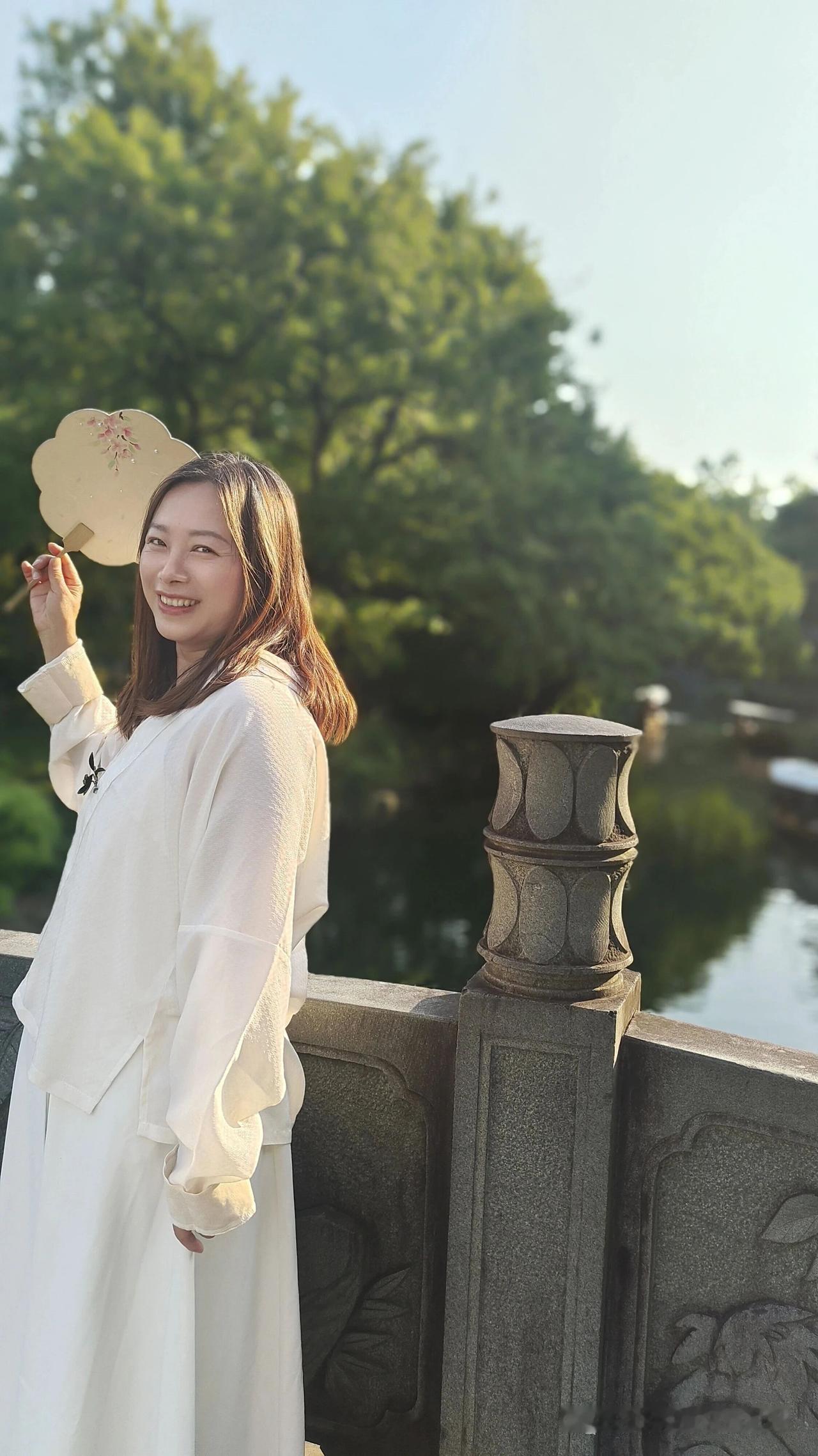 男女约会吃饭，为什么一定要男的掏钱？