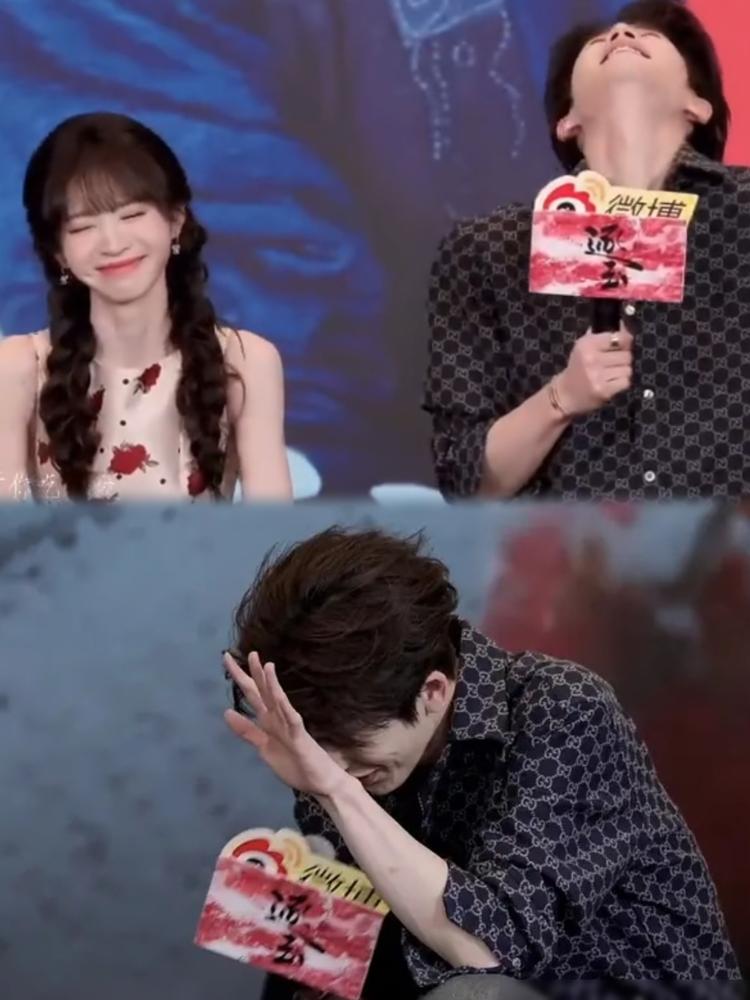 你刚刷到《逐玉》发布会没？张凌赫笑到一半突然用手死死捂住脸！9年前他还是快2