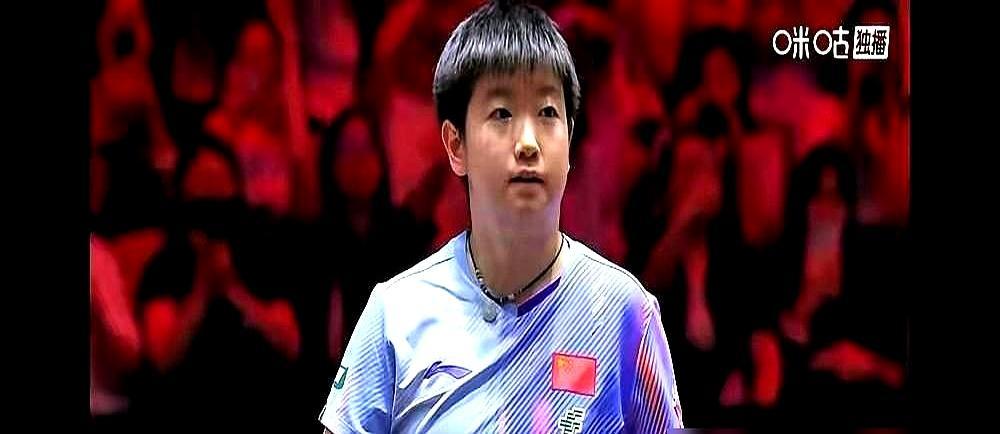 对外人谈笑风生，对队友碰手即走，这不是双标，而是竞技场上最残酷的尊重。孙颖