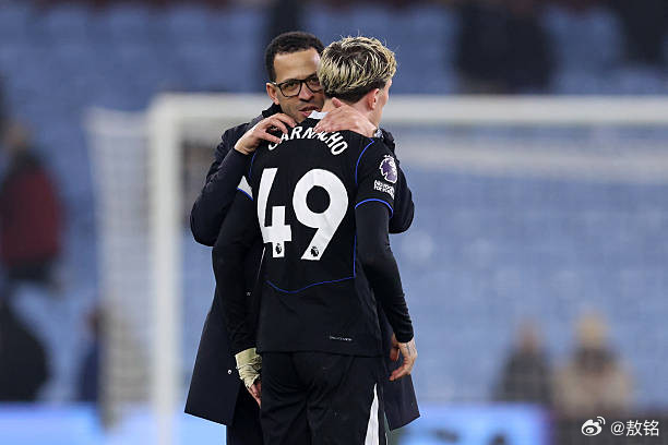 切尔西我倒是非常期待切尔西在欧冠淘汰赛对阵大巴黎的时候，打出对维拉的这种状态，