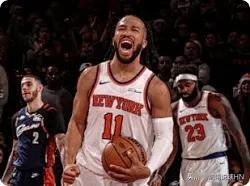 尼克斯圣诞大战2分险胜骑士，队内5大功臣一览:1、球队老大布伦森，25中10