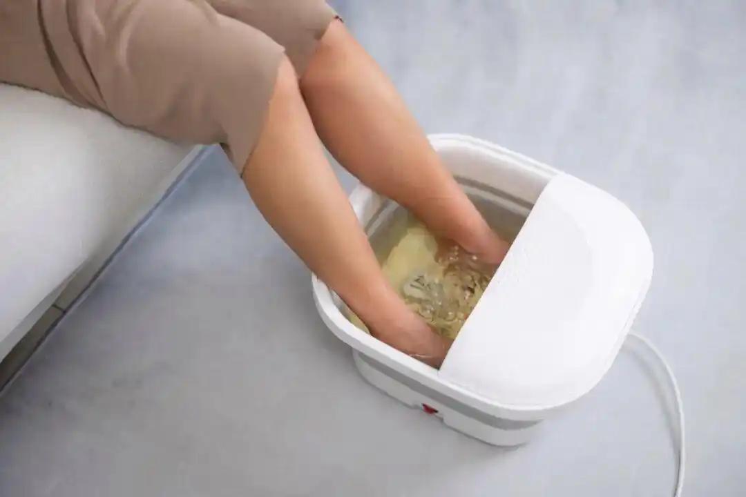 泡脚养生？这5类人劝你别瞎泡！网友：差点把自己泡进医院泡脚禁忌养生误区健康