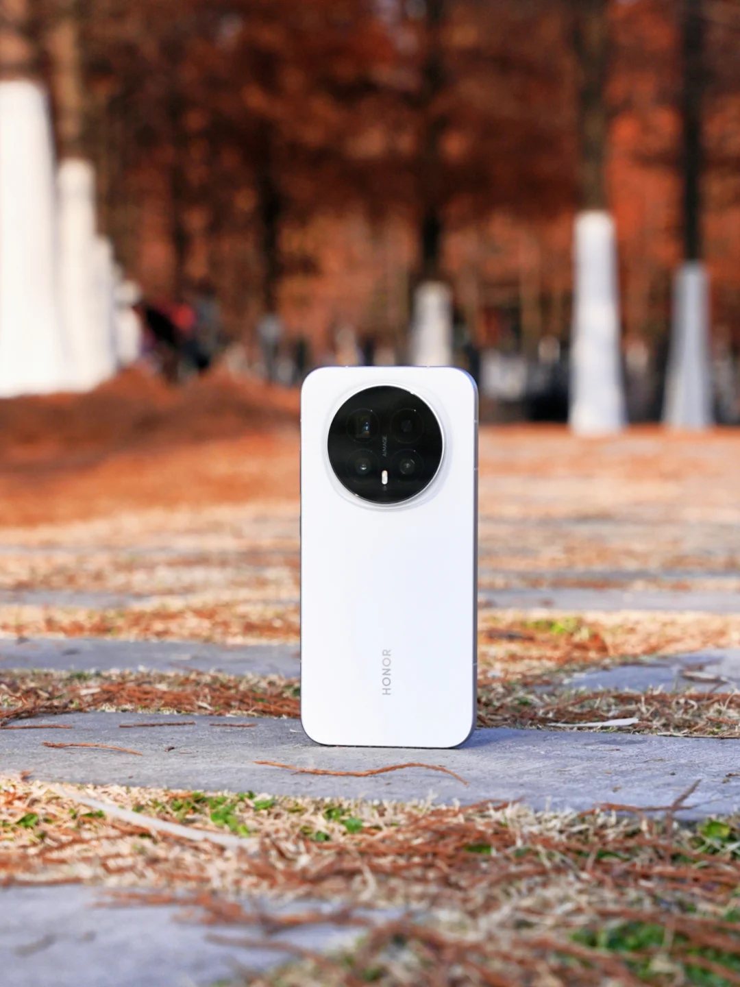 用了有将近一个月的荣耀magic8手机，有些话不吐不快，即使是得罪人我也要说。现