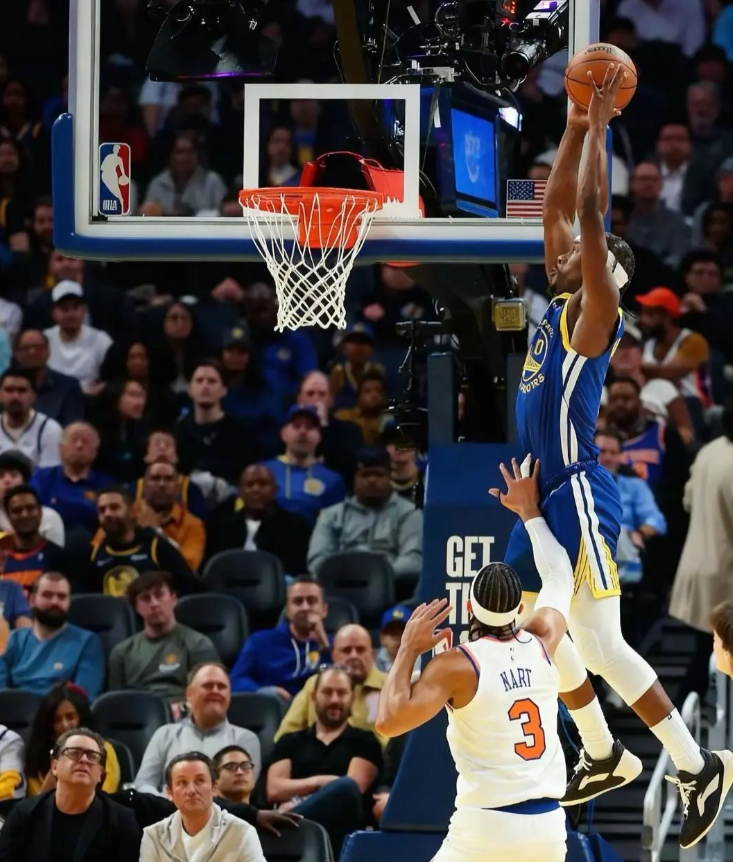 勇士现在其实是两个能当老大的核心，但有2个问题现在很明显巴特勒是具备拿30+得