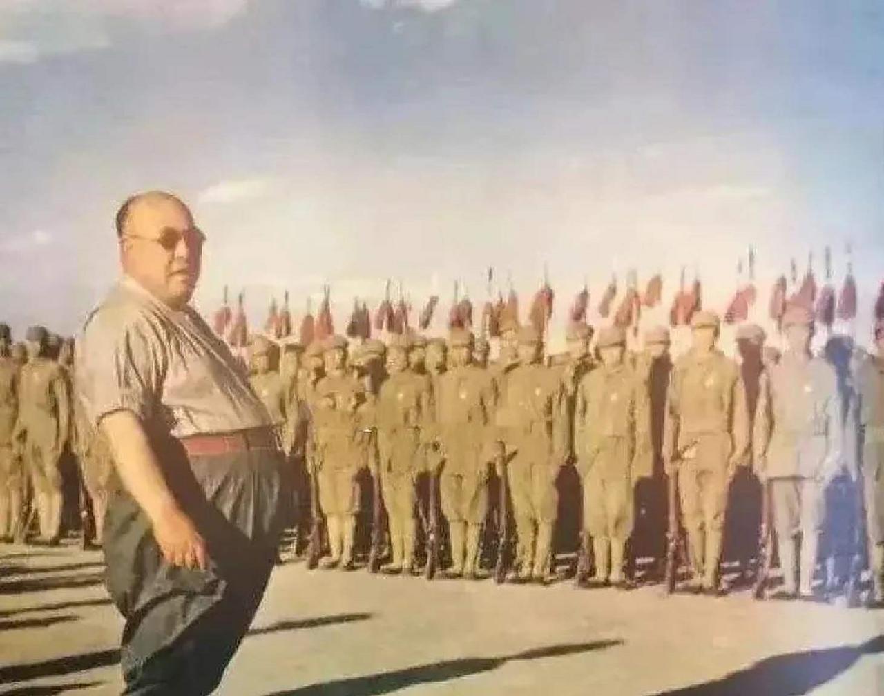 1950年，马鸿逵去找陈诚说：“我在香港的姨太太病重，要去照顾一下。”陈诚知道