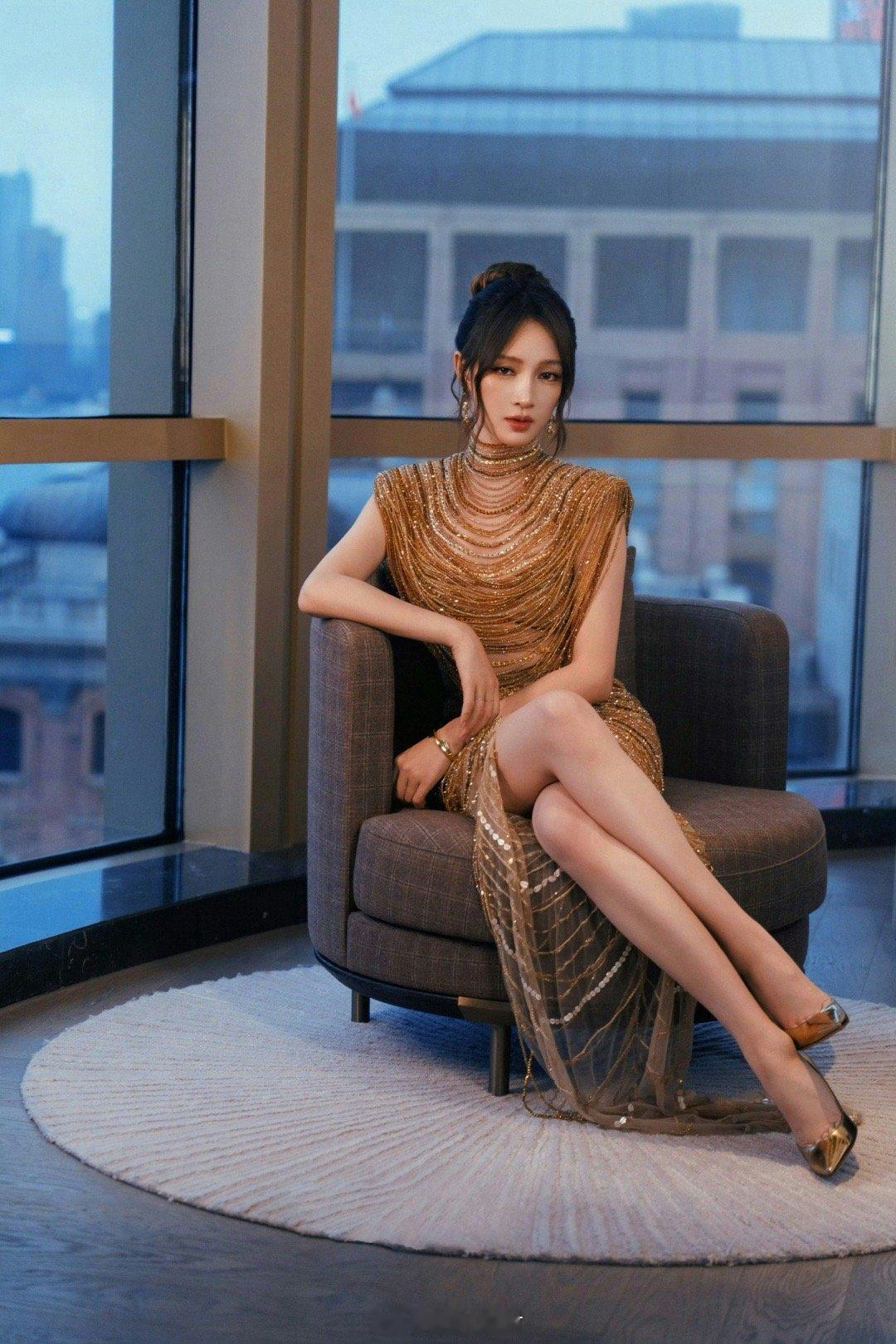 孟佳玉腿😘[爱心][爱心][爱心][爱心][爱心][爱心][爱心][爱心]