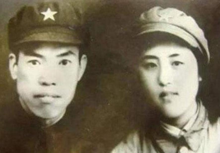 1948年，政委把21岁的女医护员调去37岁的军长梁兴初那儿，交代她专门负责给他