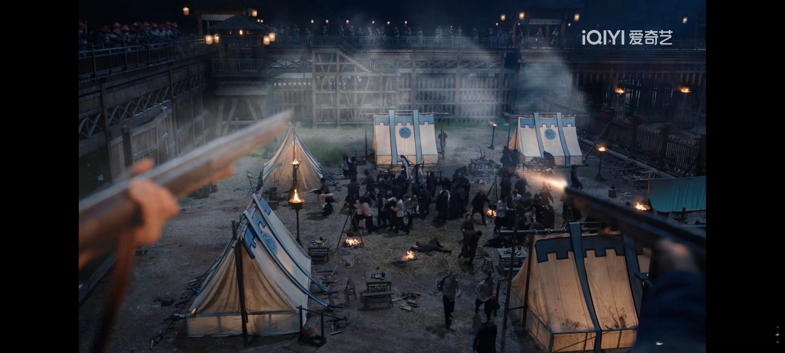 大生意人昨晚我以为他们不想浪费子弹，想直接毒死投降的人……