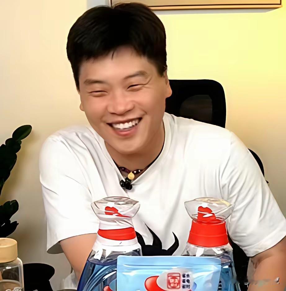 笑死了！方博在郝帅心中，是什么地位？郝帅的回答笑死了！郝帅说:今年乒超联