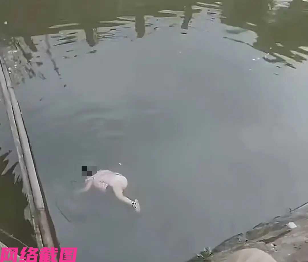 浙江宁波某地，有男子在一处河边钓鱼，只当男子还沉浸在钓鱼的快乐里时，耳边传来一阵