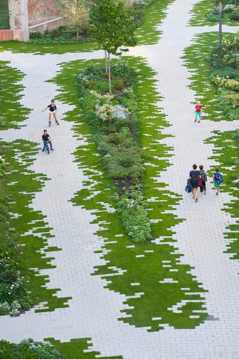 柏林肖尔街‘故障花园’景观设计​​​