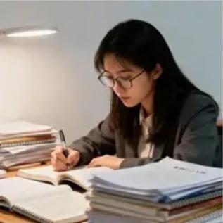 青岛姑娘林书禾考编落榜，调档时才发现她是烈士子女，二等功勋章就在档案里。问她为啥
