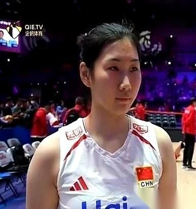 今年国家队的大名单，把去年就在的董禹含给刷下来了。顶替她的，是刚进队的新人，李