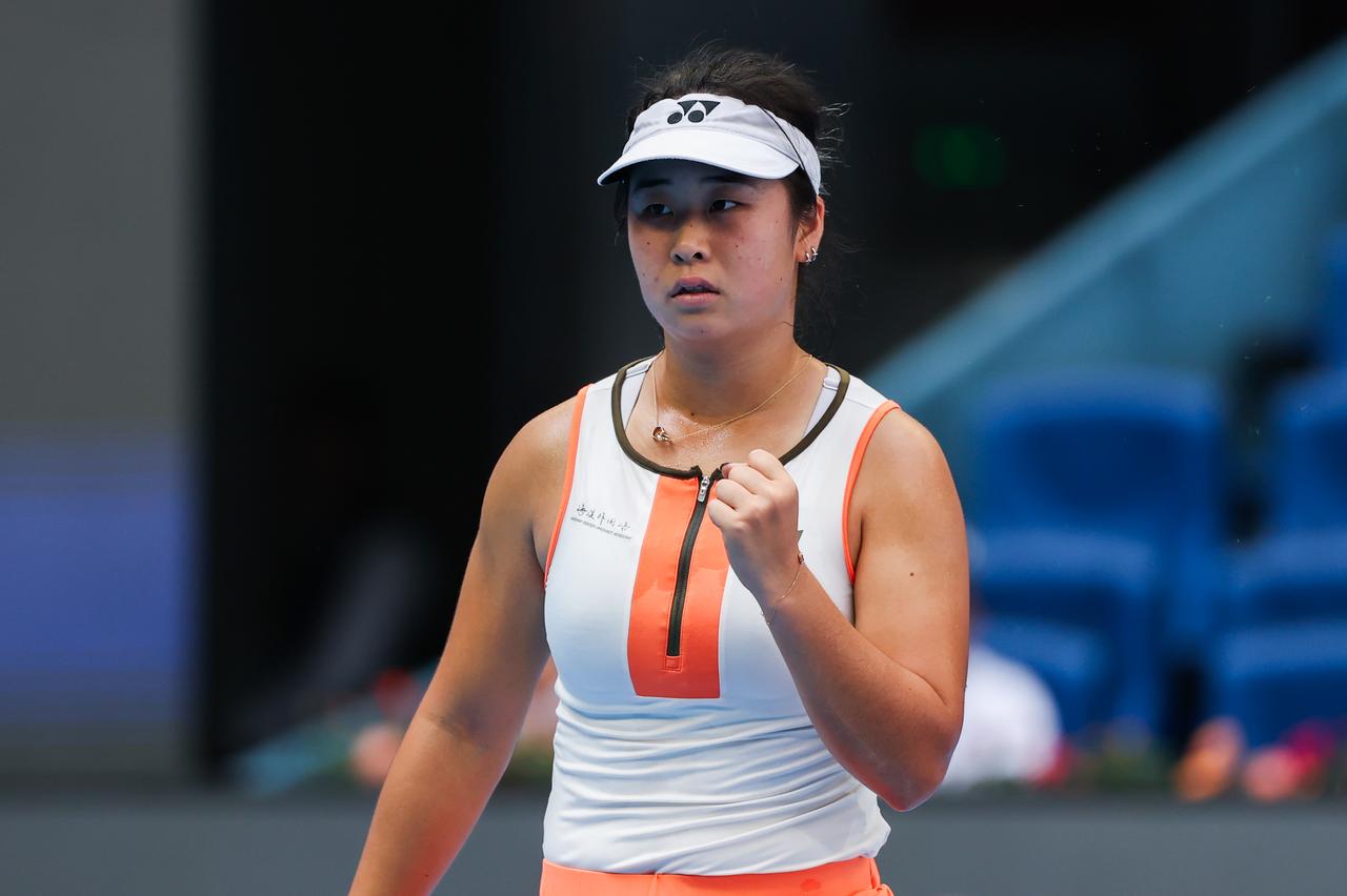 10月12日至13日，WTA1000武汉网球公开赛女单首轮，两位中国小将双双爆冷
