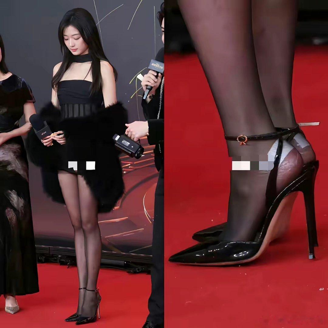 大家不要羡慕女明星了不信你看孙千走红毯长时间站立也就算了，居然还要穿着恨天高的高