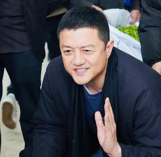 李亚鹏官宣嫣然医院换新院区，不再租场地，自建新院落地北京朝阳。同时，他亲自澄清，