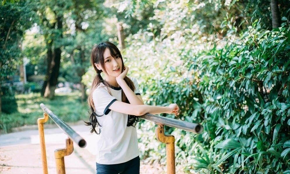 你认为最有气质的美女是谁？