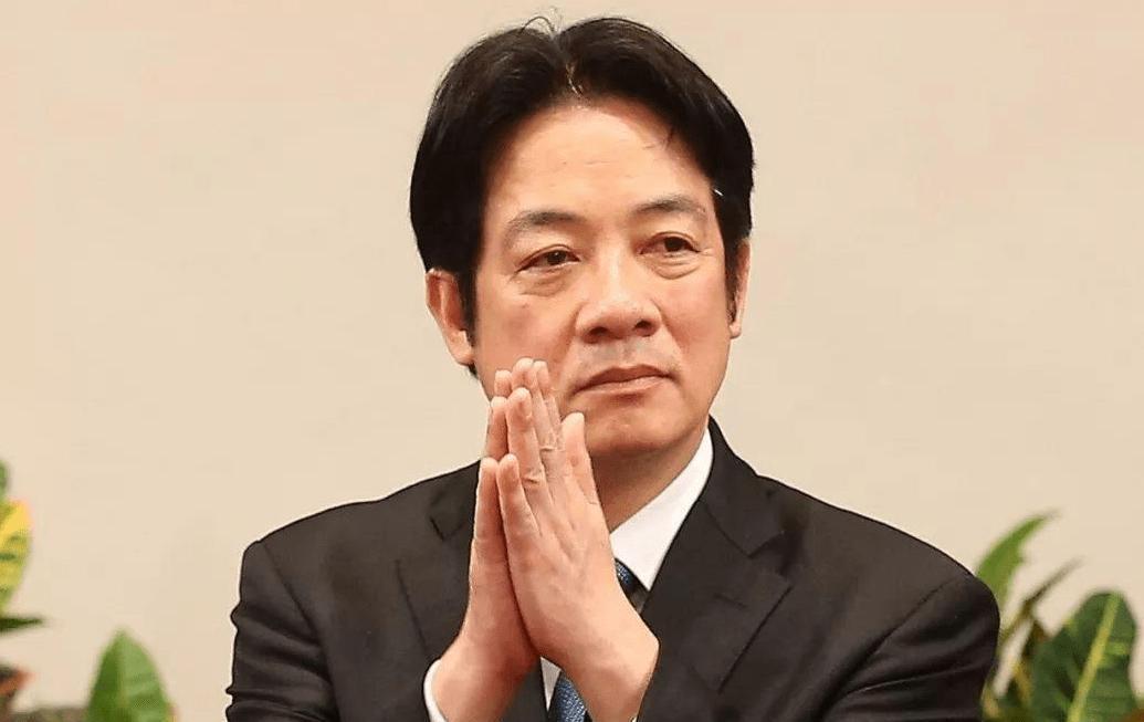 台海局势再起波澜，岛内紧张气氛升级。6月2日，台军战机在澎湖七美岛附近巡逻时，遭