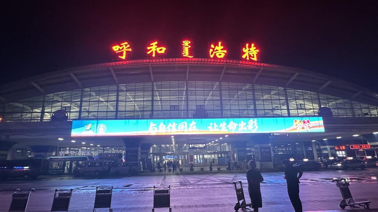 别再把生活过满了，厉害的人都做这两件事大道至简，人生不必追求满满当当。活着，