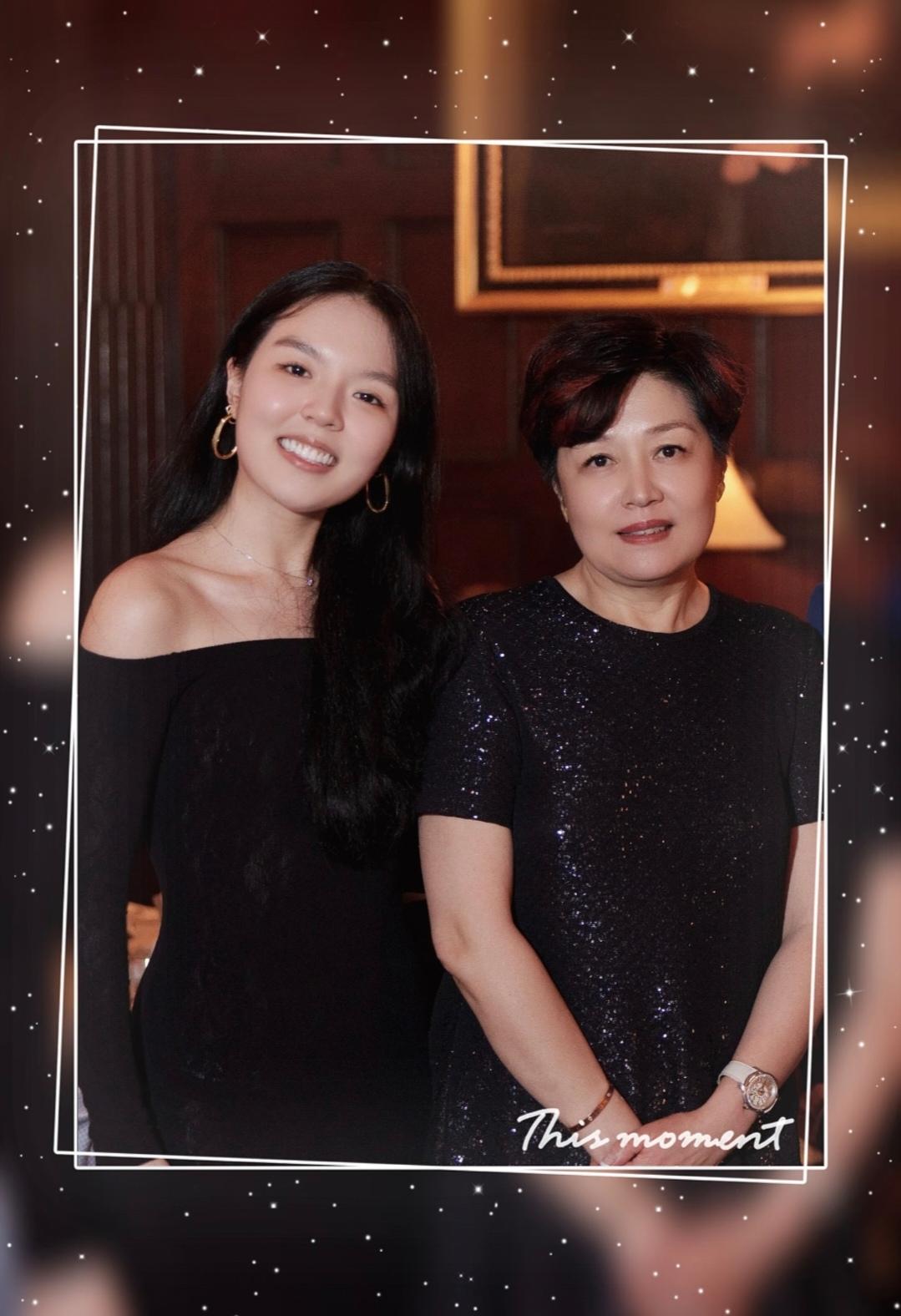 李咏的女儿真孝顺！ 昨天（5月10日），长居美国的哈文久违更新社交动态。她透
