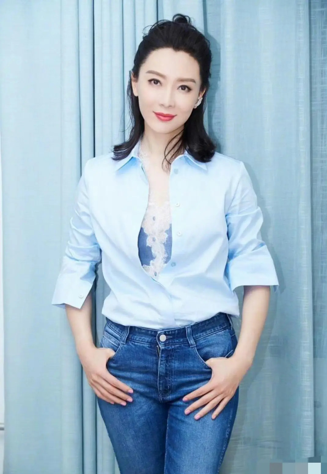 为什么要配这鞋？完全打败了这一身利索的感觉​​​