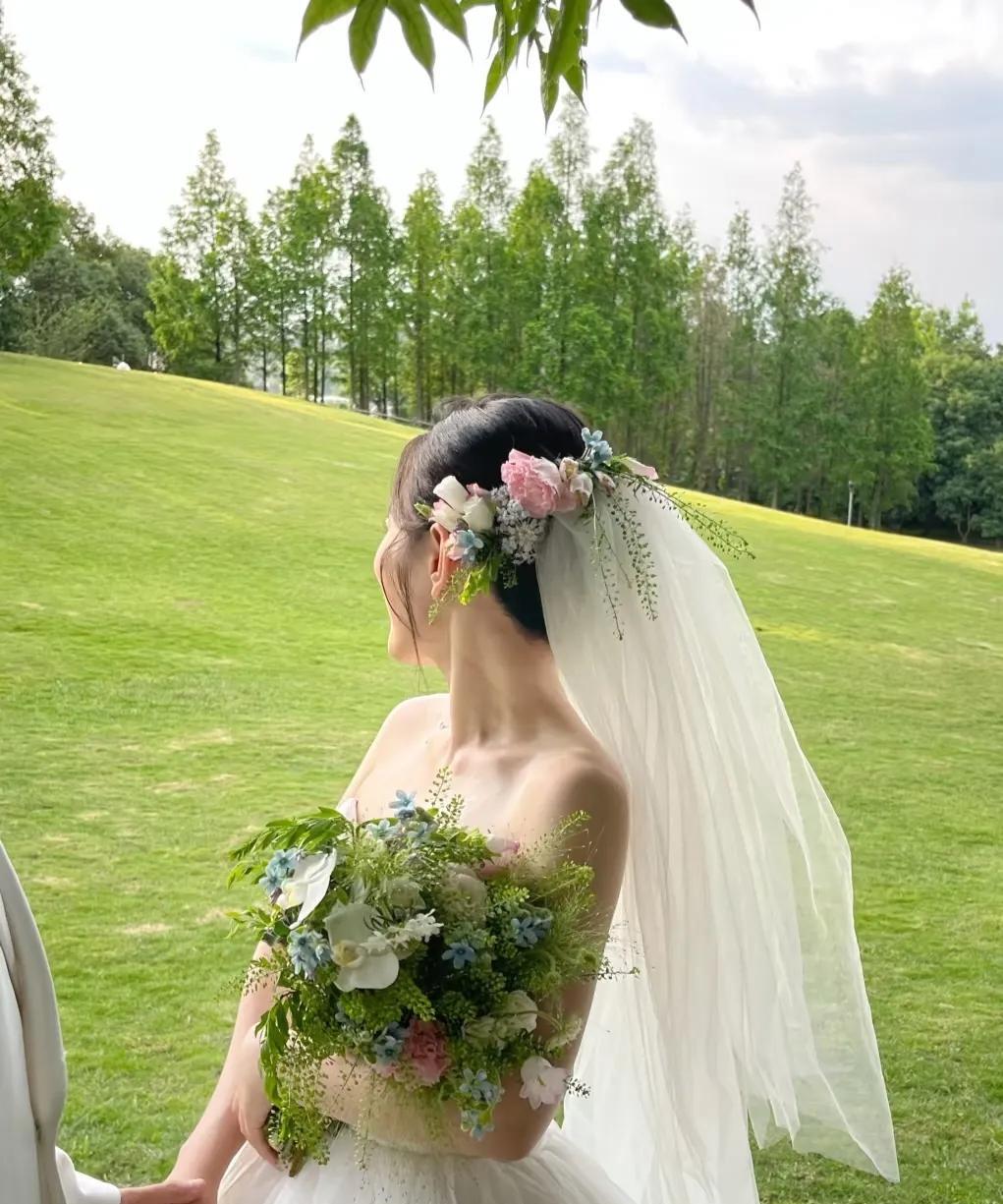 破防了，就因为我结婚的时候，婚礼上，我听闺蜜的，想试试夫家的态度，突然提出要2