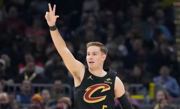 骑士98-109凯尔特人，哈登19+4+10比赛哨声响起前，克里夫兰主场的