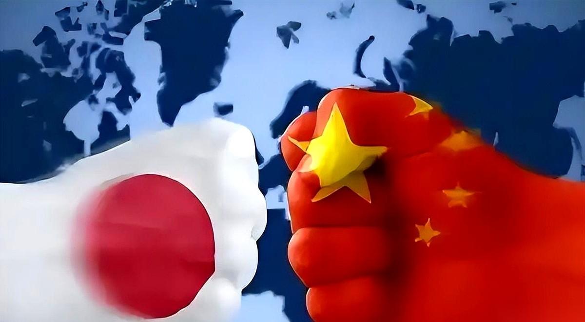 日本正把部队、导弹雷达和分散修建的弹药库，一步步往前推到冲绳及西南诸岛。他们连