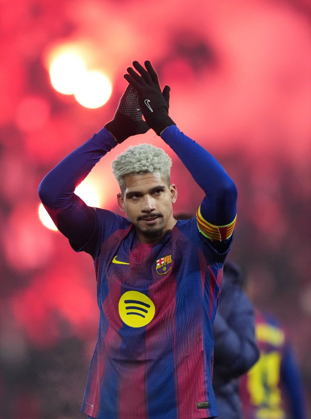 每体：阿劳霍的状态正在逐步恢复，在对阵布拉格斯拉维亚的比赛中表现出色，赢得了弗里