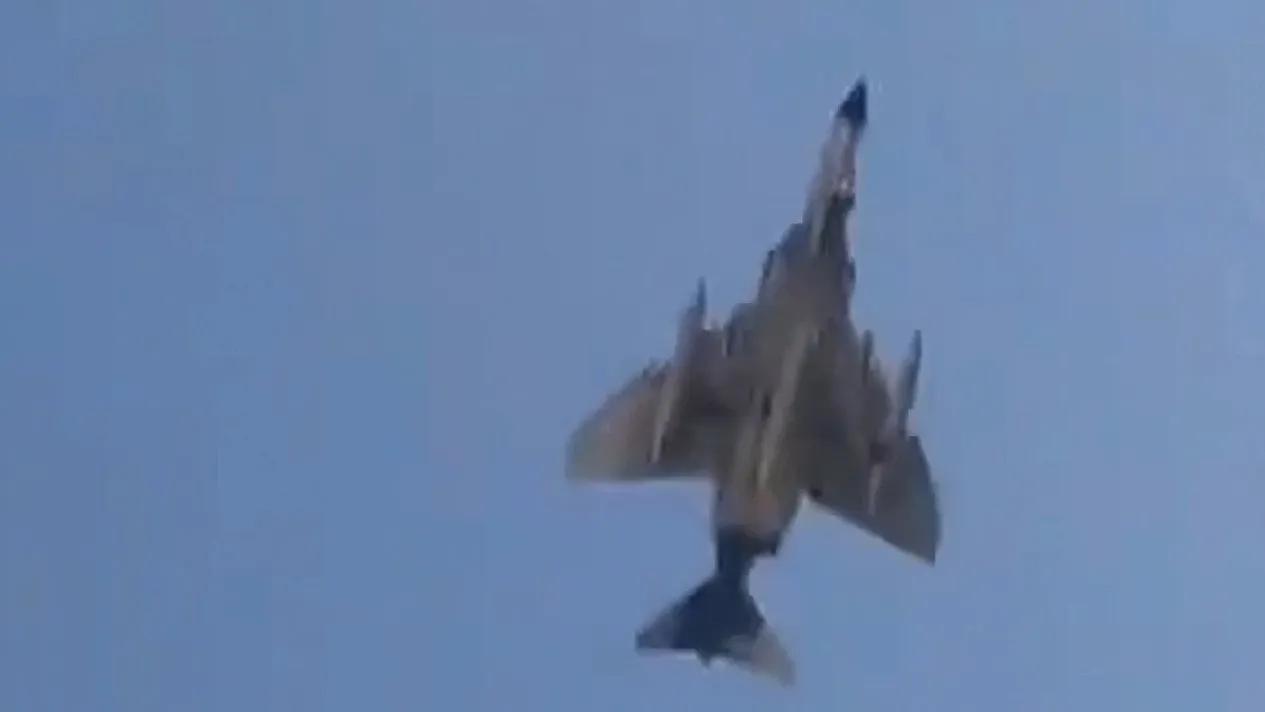 伊朗战斗机仍然可以升空，美军和以军疯狂炸了40天，原来是炸了个寂寞！巴基斯坦