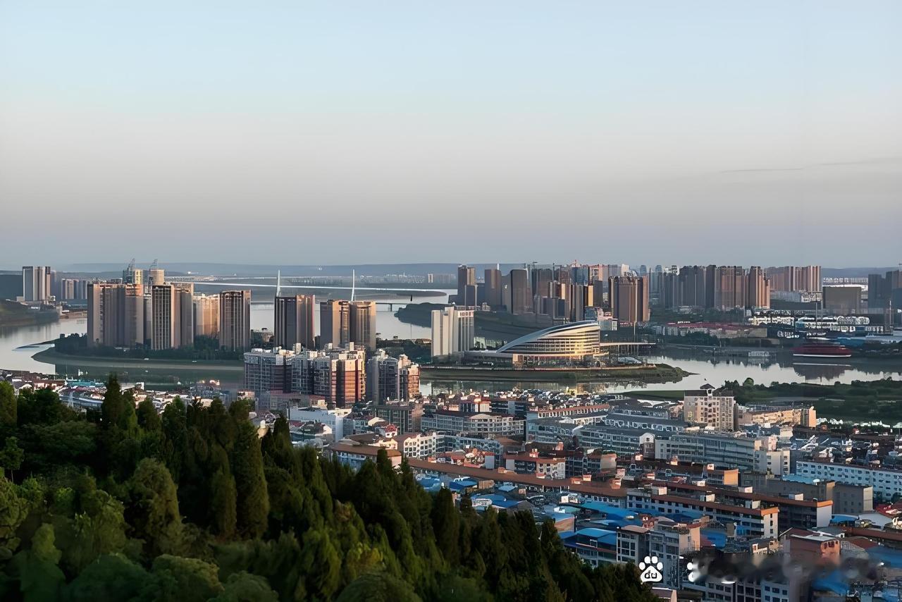 一、随州（囊中羞涩）二、襄阳（财大气粗）三、宜昌（富得流油）