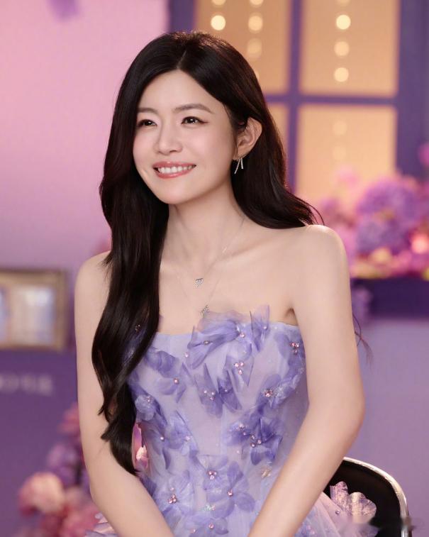 陈妍希甜妹勇闯喜综今夜喜友秀期待陈妍希在今夜喜友秀的表现，甜妹勇闯喜剧舞台，一