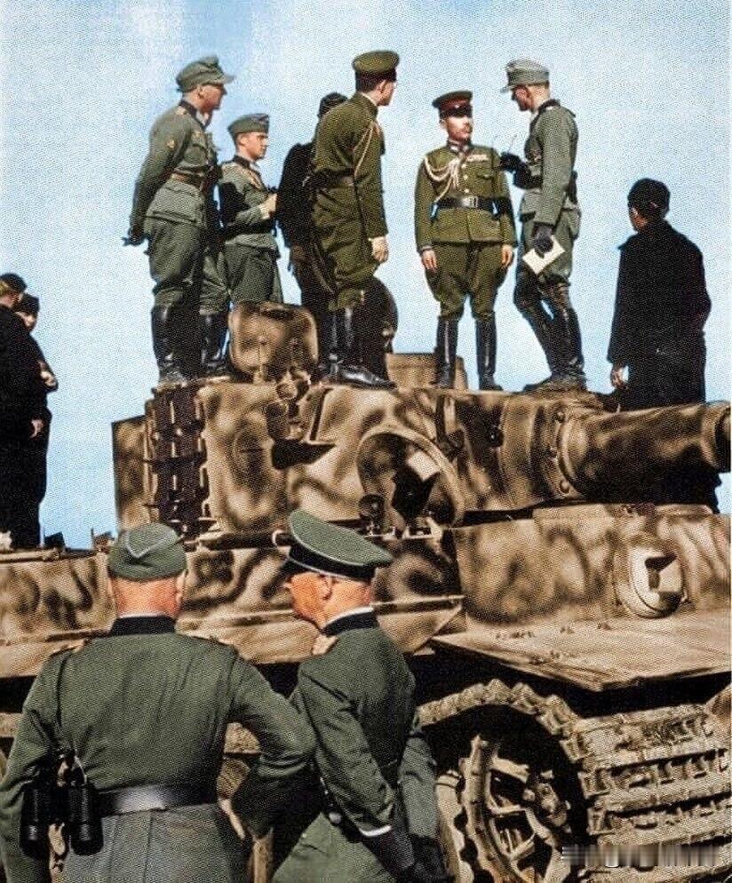 1943年6月7日，苏联谢韦尔斯克前线。日本驻德大使大岛浩身着戎装，出现在德军第